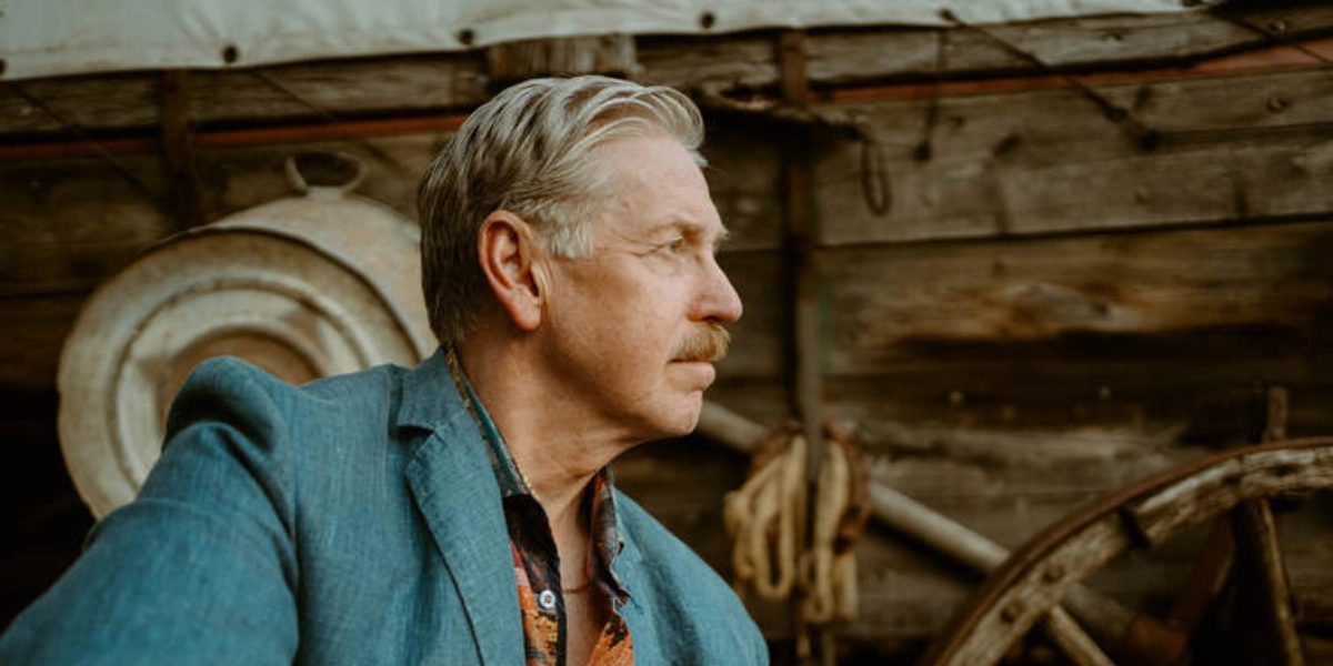 Event image for TIM ISBERG with Mallory Chipman