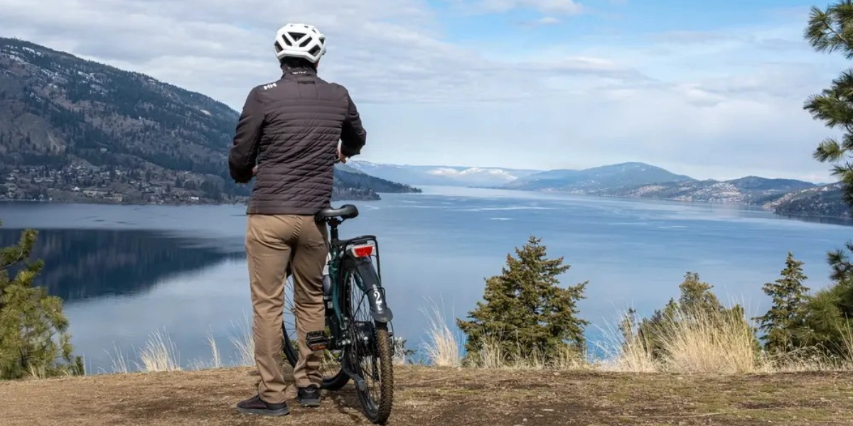 Event image for Okanagan Lake Views Guided E-Bike Tour with Picnic