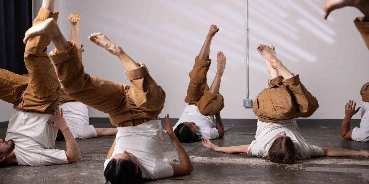 Event image for Fall(se) Circ(us) by Isak Enquist