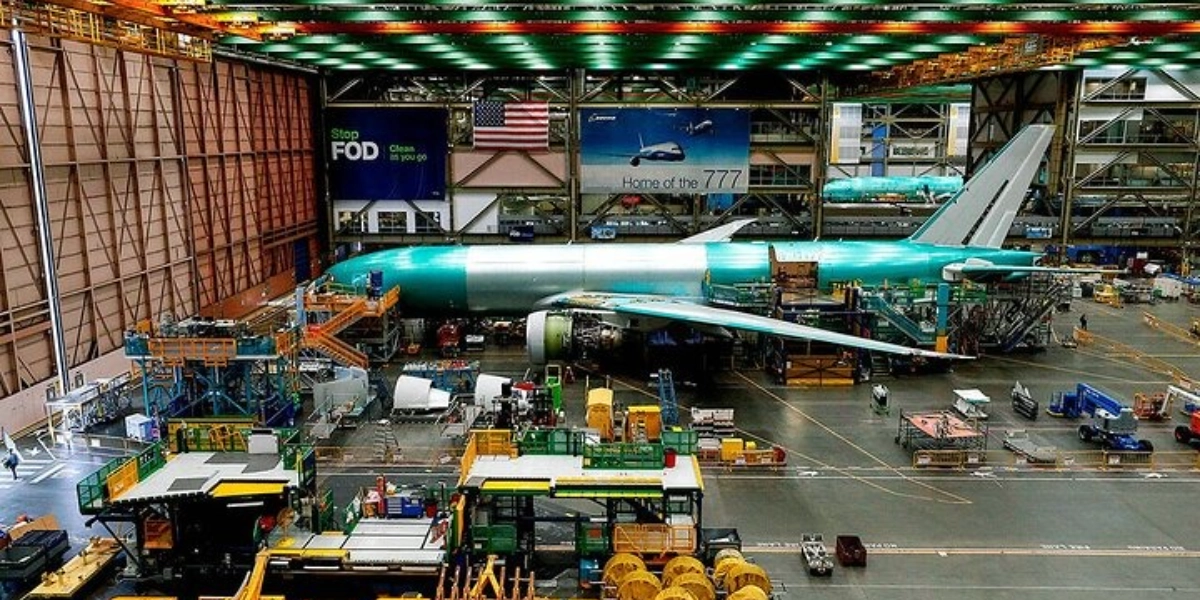 Image d'événement pour Boeing Factory Tour with Guided Transport from Seattle