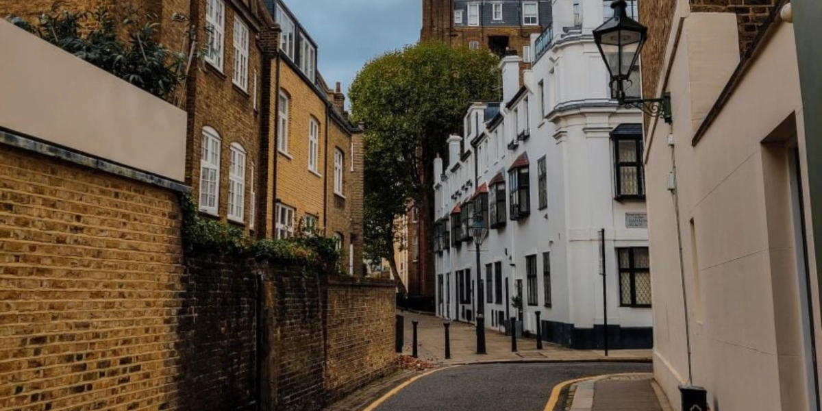 Kensington's City Exploration Game Kensington High Street