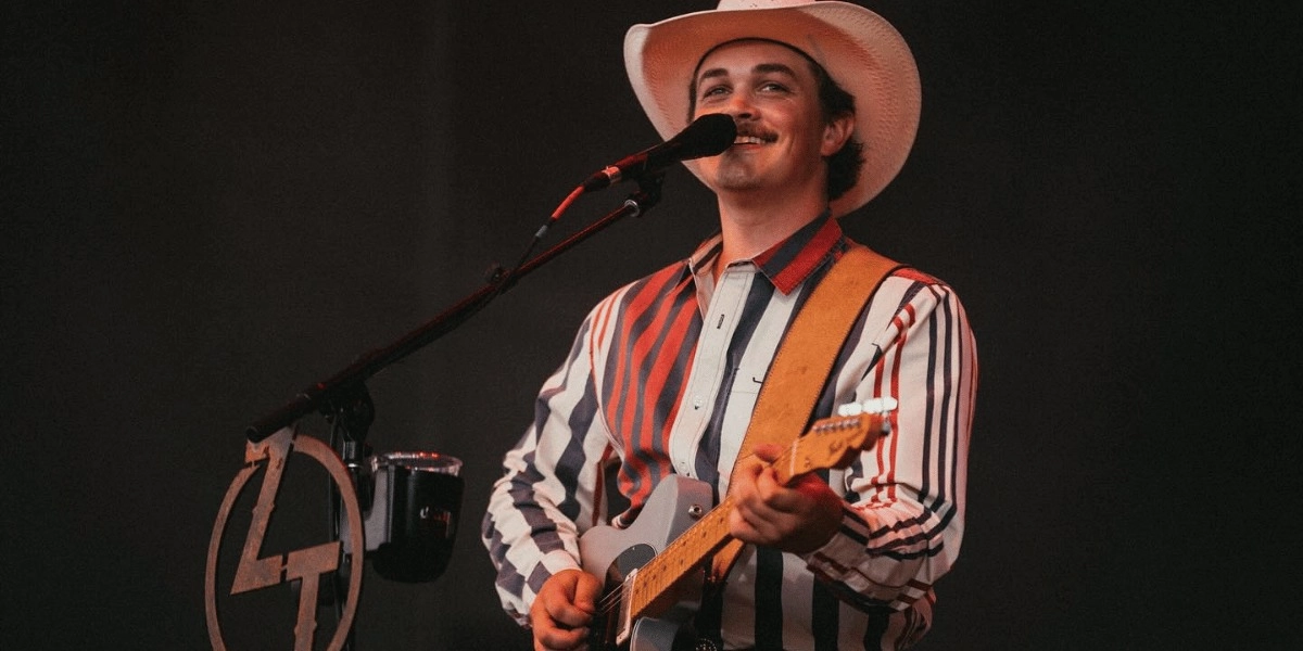 Event image for Houston Rodeo - Zach Top