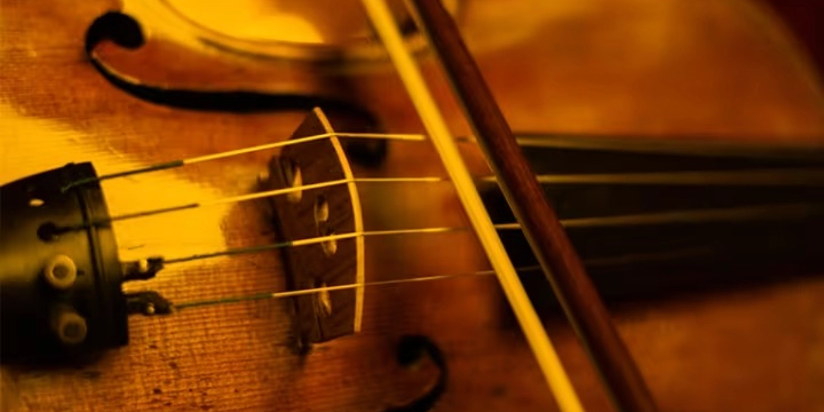 Image d'événement pour Candlelight: Queen vs. ABBA at Evergreen Cultural Centre