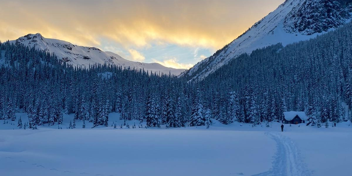 Image d'événement pour VOC Hut Fees!